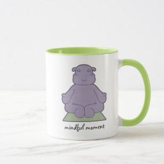 Taza atenta del campanero del hipopótamo del