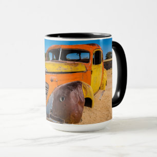 Taza Auto viejo y abandonado en Solitaire, Namibia