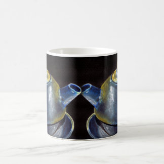 Taza azul del juego de té (Lorri Corbett)