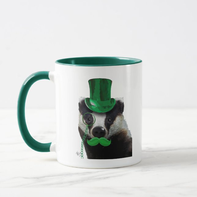 Taza Badger con sombrero verde superior y bigote (Izquierda)