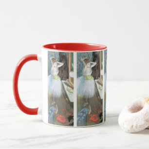 Taza Bailarina en su camerino de Edgar Degas