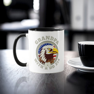 Taza Bandera de Eagle Emblem USA   Abuelo DD 214 Negro