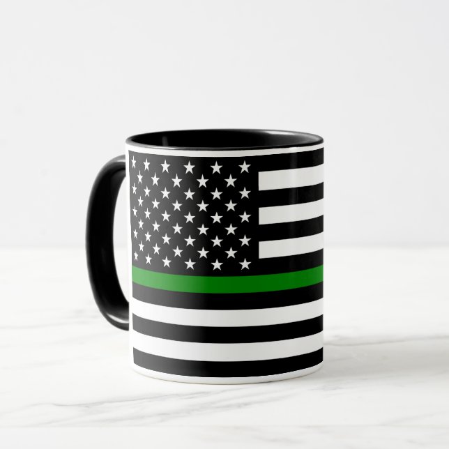 Taza Bandera delgada de la Línea Verde: Veteranos milit (Anverso izquierdo)