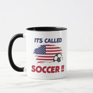 Taza Bandera graciosa estadounidense se llama SOCCER no
