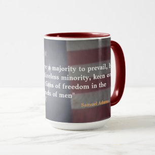 Taza Bandera rusa estadounidense con cita de Samuel Ada