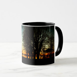 Taza Bandstand y lago hermosos de la fotografía en la