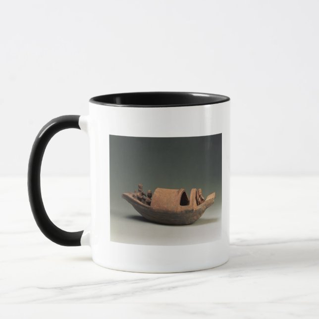 Taza Barco y equipo, artefacto de la tumba (Izquierda)