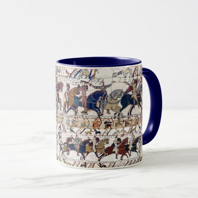 TAZA BAYEUX TAPESTRY 1066 NORMAN KNIGHTS AND ARCHERS MU (Anverso derecho)
