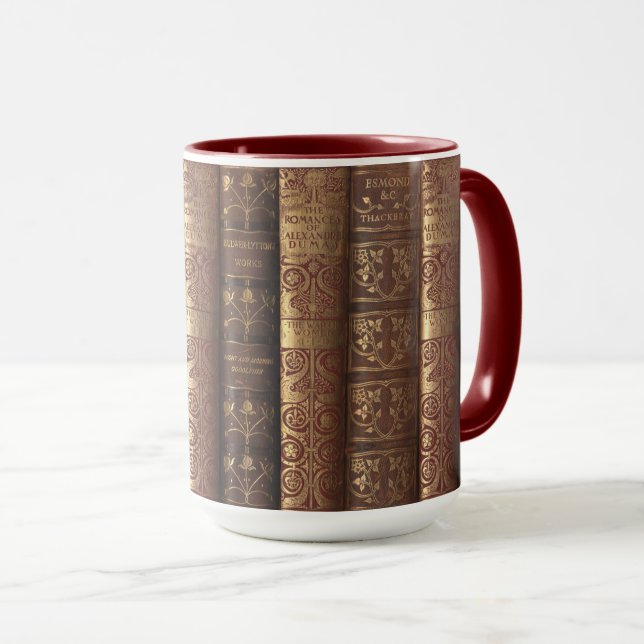 Taza Beautiful Old Books (Dumas) (Anverso derecho)