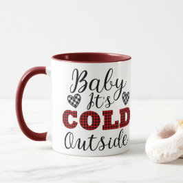 Taza Bebé está frío fuera de la cesta de invierno