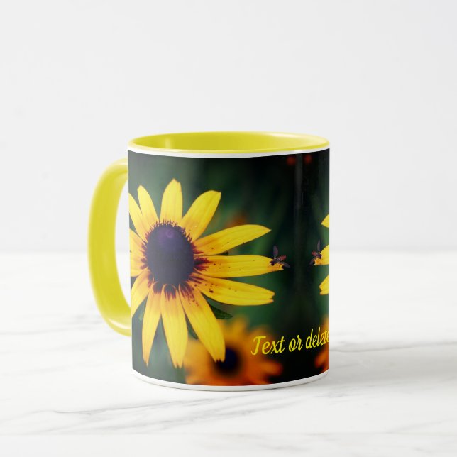Taza Bee On Black Eyed Susan Flower Personalizada (Anverso izquierdo)