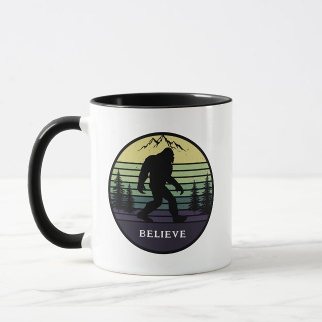 Taza Believe Sasquatch Mug (Izquierda)