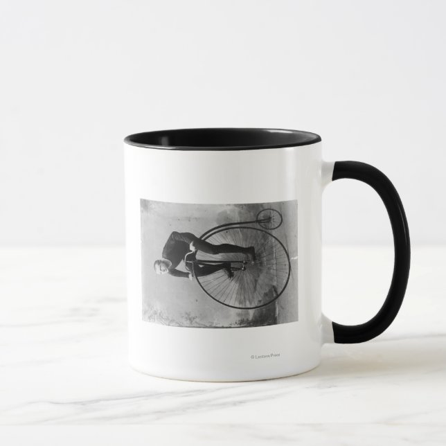 Taza Bicicleta con una gran rueda delantera (Derecha)