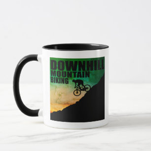 Taza Bicicleta de montaña cuesta abajo