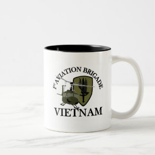 Taza Bicolor 1r Veterinario Huey de Vietnam de los BDE de los