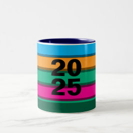 Taza Bicolor 2025 Líneas Coloridas Negrita