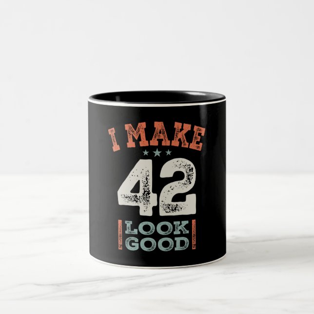 Taza Bicolor 42 Años Gracioso (Centro)