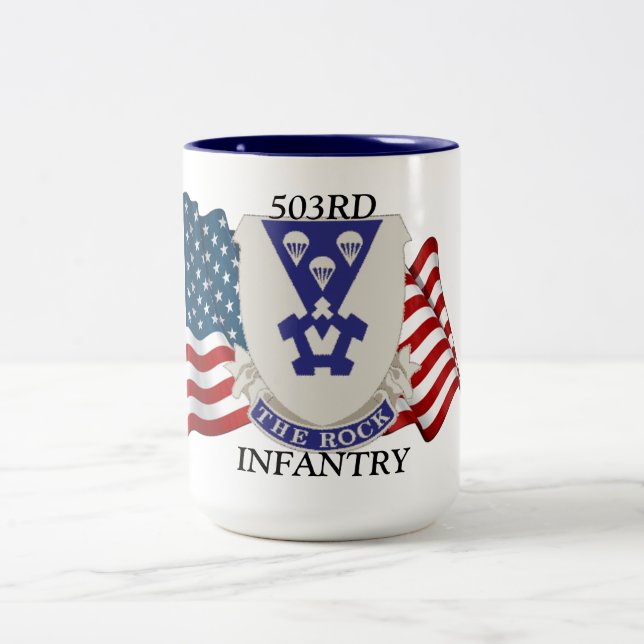 Taza Bicolor 503RD La INFANTERÍA ASALTA (Centro)