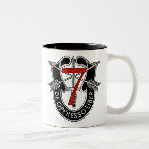 Taza Bicolor 7mo Escudo del grupo de las fuerzas especiales