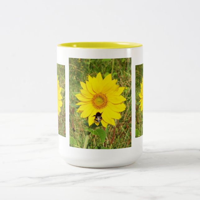 Taza Bicolor Abeja burbujeante en un girasol (Centro)