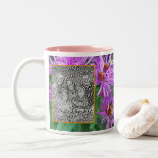 Taza Bicolor Abeja De Miel En Flor De Aster Rosa Añadir La Foto