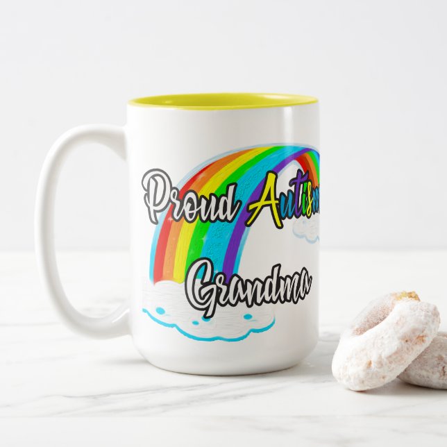 Taza Bicolor Abuela de autismo orgullosa (Con donut)