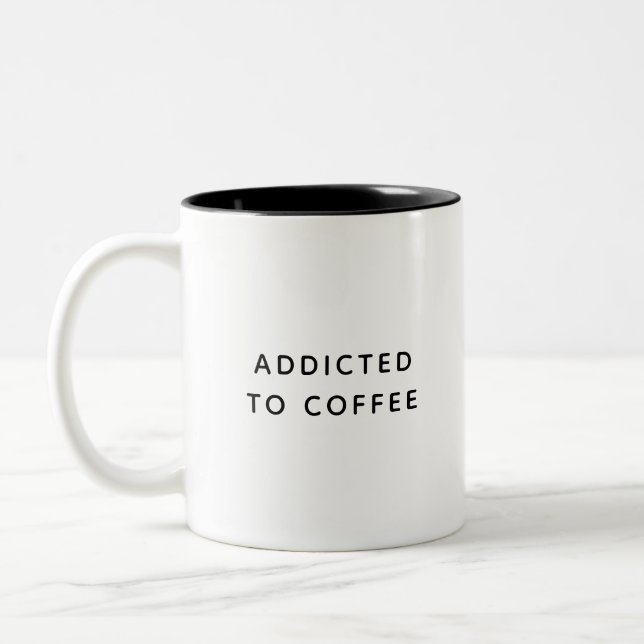 Taza Bicolor Adicto Al Café Un Desayuno Café Típico (Izquierda)