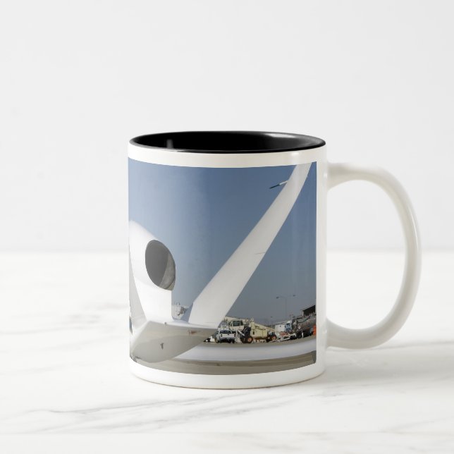 Taza Bicolor Aeronaves no tripuladas Global Hawk (Derecha)