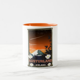 Taza Bicolor Afiche de viaje de la isla de Austurland