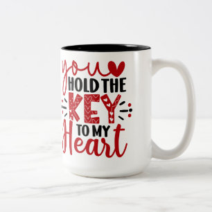 Taza Bicolor "Agarras la llave de mi corazón