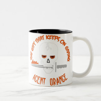 Taza Bicolor Agent Orange la OSCURIDAD del regalo