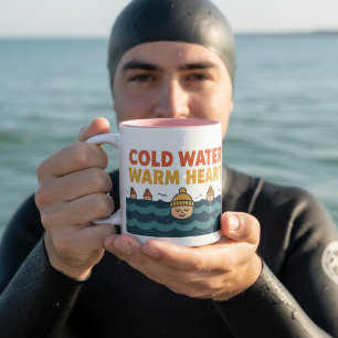 Taza Bicolor Agua Fría Corazón Cálido – Diseño Divertido de Nad