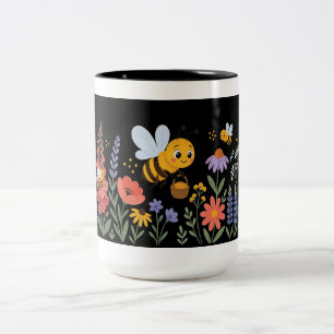 Taza Bicolor Ajetreada Abeja Pequeña en un Jardín Florido