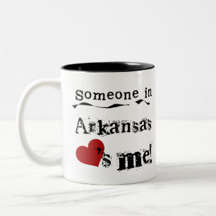 Taza Bicolor Alguien en Arkansas me ama