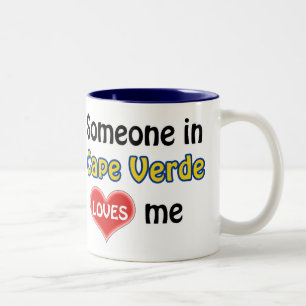 Taza Bicolor Alguien en Cabo Verde me ama