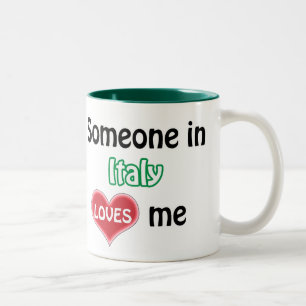 Taza Bicolor Alguien en Italia me quiere