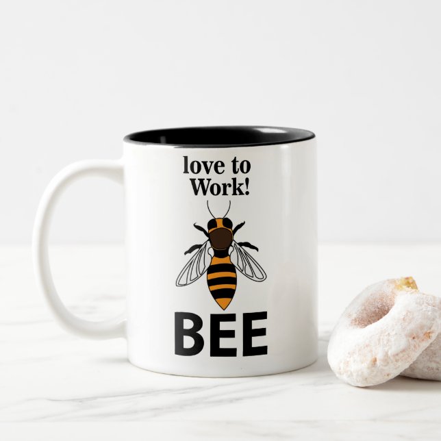 Taza Bicolor Ama A La Abeja Del Trabajo (Con donut)