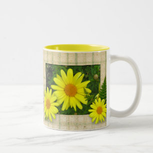 Taza Bicolor Amarillo Daisies Mug