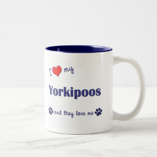 Taza Bicolor Amo mi Yorkipoos (los perros múltiples)