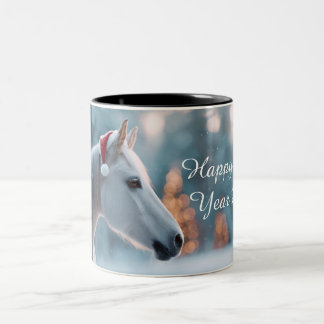 Taza Bicolor Año del caballo 2026: Caballo en Gorra de Santa