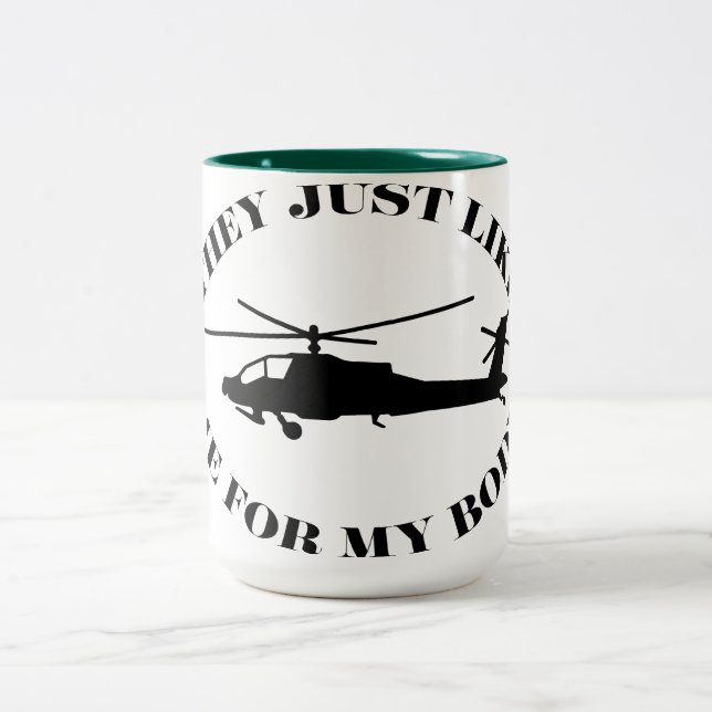 Taza Bicolor Apache Helicopter divertido mug (Centro)
