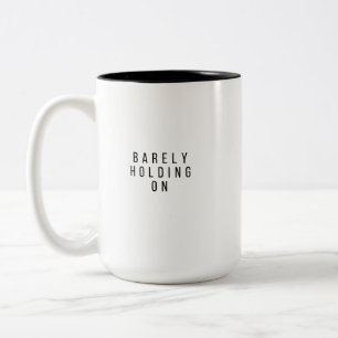 Taza Bicolor Apenas Aguantando