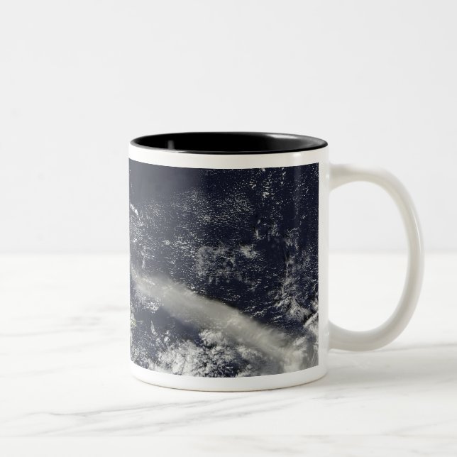 Taza Bicolor Ash Plume de Soufriere Hills, Montserrat (Derecha)