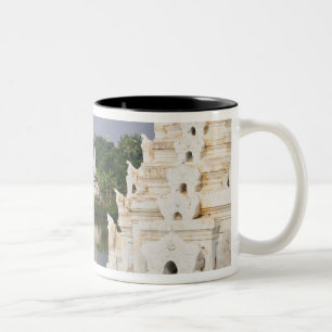 Taza Bicolor Asia, Myanmar (Birmania), Mandalay. Un budista
