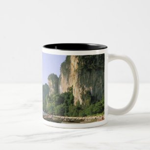 Taza Bicolor Asia, Tailandia, Krabi. Playa West Railay, larga