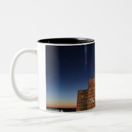 Taza Bicolor Ayuntamiento por la Noche