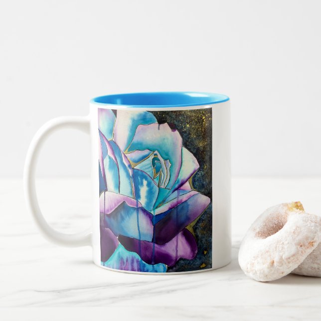 Taza Bicolor Azul morado gótico acuarela arte rosa (Con donut)