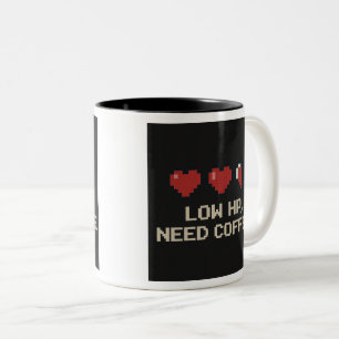 Taza Bicolor Baja HP necesita café Mug   Funny Pixel Gamer Life