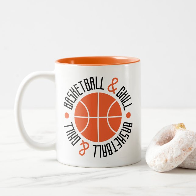 Taza Bicolor Baloncesto y Chill (Con donut)