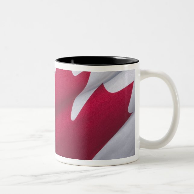 Taza Bicolor Bandera canadiense. (Derecha)